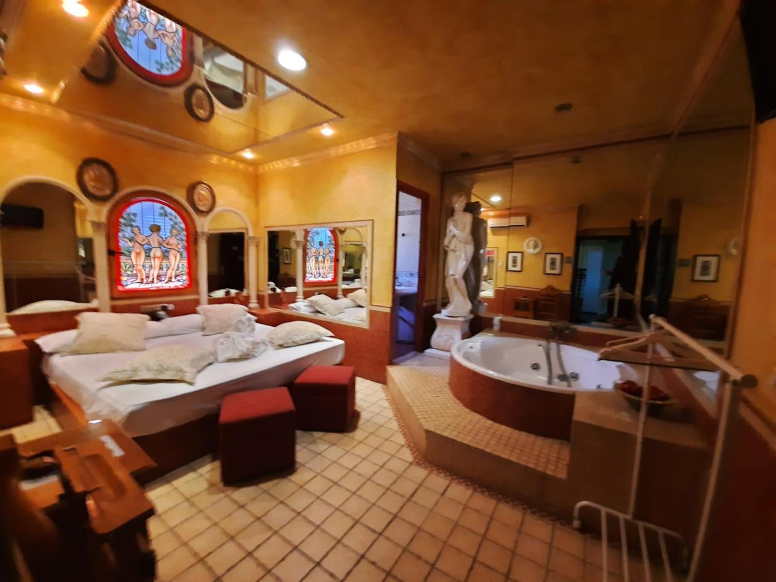 Hostal Avenida Andalucia - Solo Adultos Σεβίλλη Εξωτερικό φωτογραφία